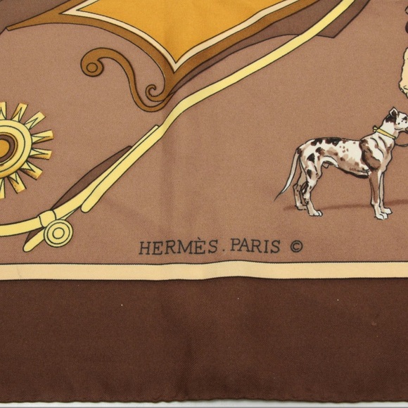 Hermès Paris "Carrossier" Silk Scarf
Designed by Philippe Ledoux - Picture 6 of 11